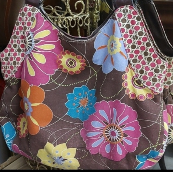 Relic Handbags - RELIC Vintage 2 Handle Floral Fabric & Leather Shoulder Bag - So cute!!